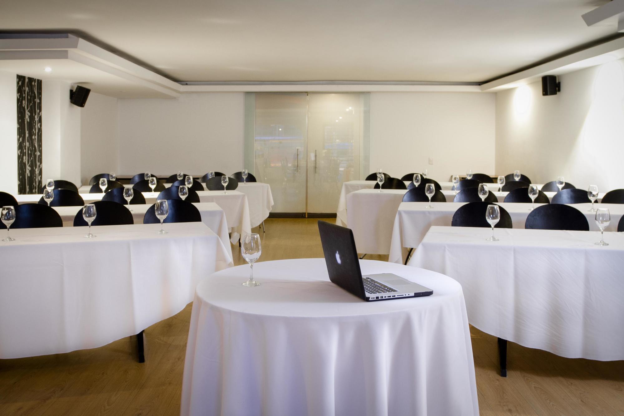 Hotel L'Etoile Javeriana Bogotá Zewnętrze zdjęcie