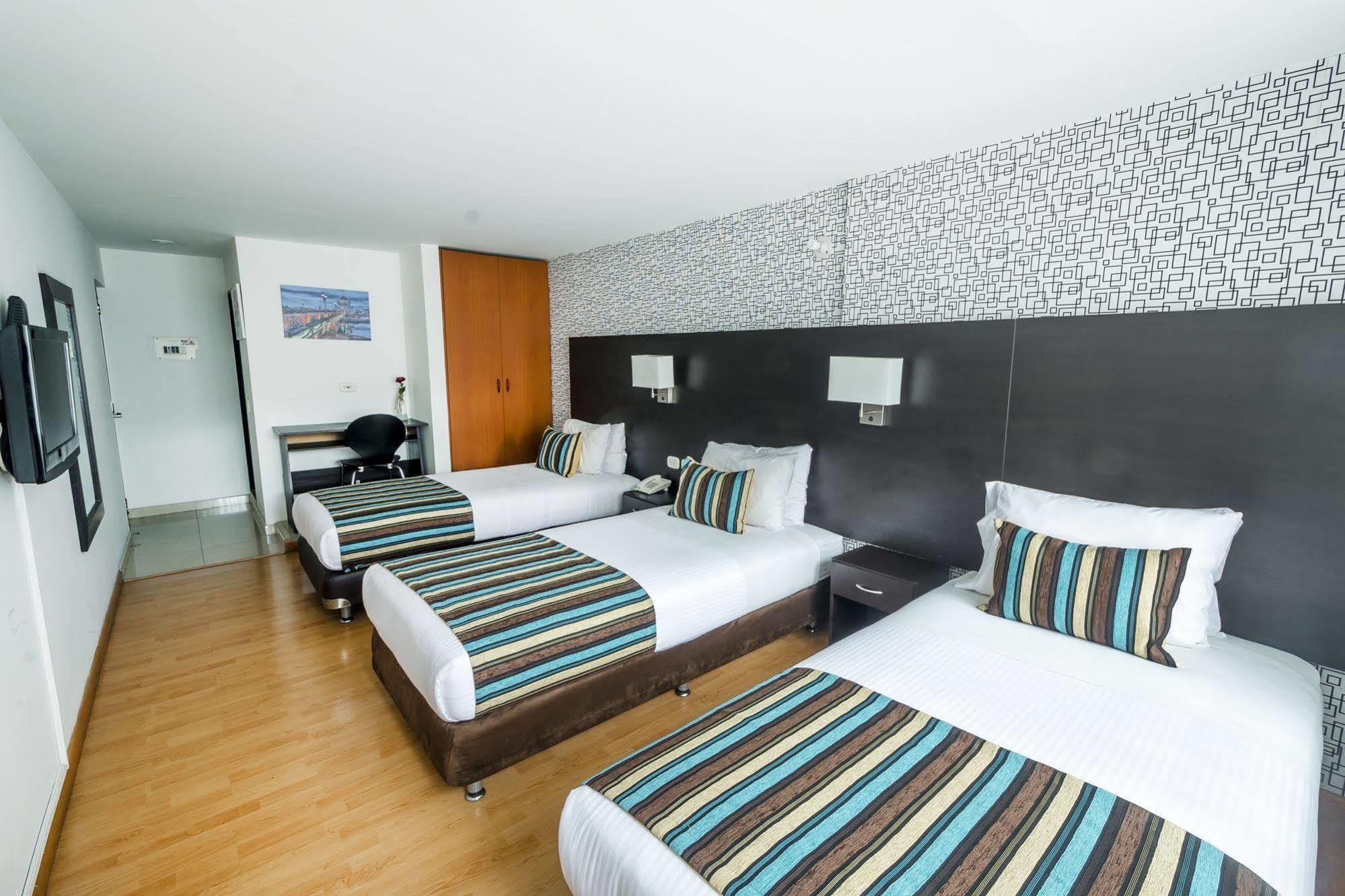 Hotel L'Etoile Javeriana Bogotá Zewnętrze zdjęcie
